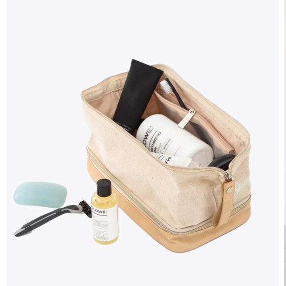 BEIS the Dopp Kit in Beige - Picture 2 of 7